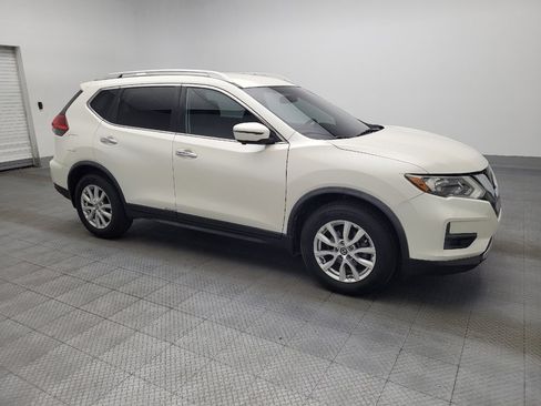 Used 2017 Nissan Rogue SV w/ SV Premium Package image 11