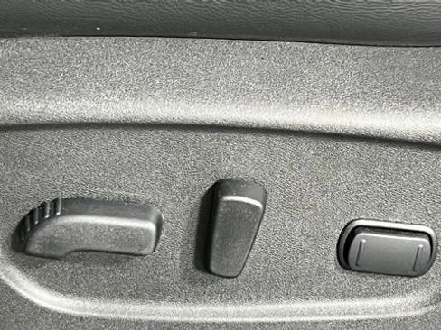 Used 2017 Nissan Rogue Sport SL w/ SL Premium Package image 23