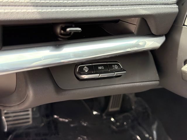 Used 2020 Chevrolet Corvette Stingray Preferred Cpe w/ 2LT Preferred Equipment Group RWD image 16