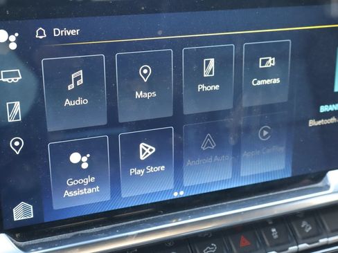 Used 2023 Chevrolet Silverado 1500 High Country w/ Technology Package AWD/4WD image 8