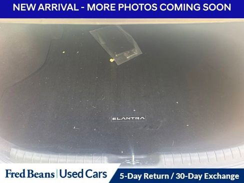 Used 2023 Hyundai Elantra SEL w/ Convenience Package FWD image 8