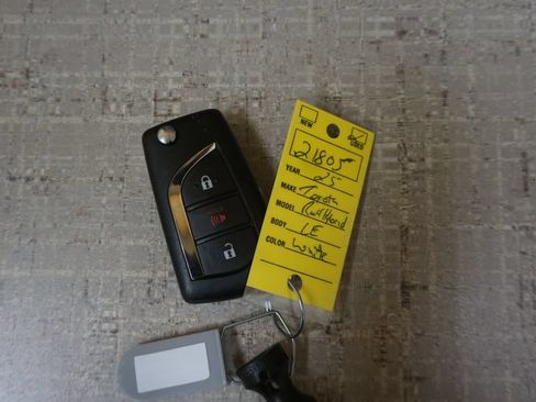 Used 2025 Toyota RAV4 LE AWD/4WD image 28