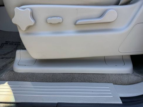 Used 2011 Chevrolet Suburban LT AWD/4WD image 20