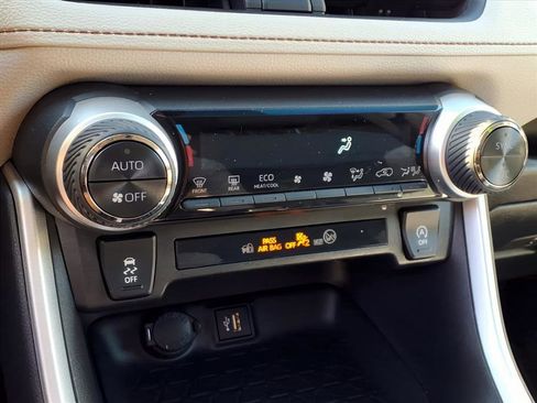 Certified 2024 Toyota RAV4 XLE image 19