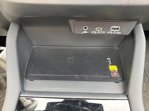 Used 2025 Subaru Forester Premium w/ Convenience Package #2 image 35