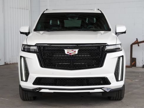 Used 2023 Cadillac Escalade V AWD/4WD image 8