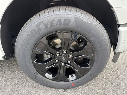 Used 2023 Ford F150 Platinum w/ Equipment Group 701A High image 12