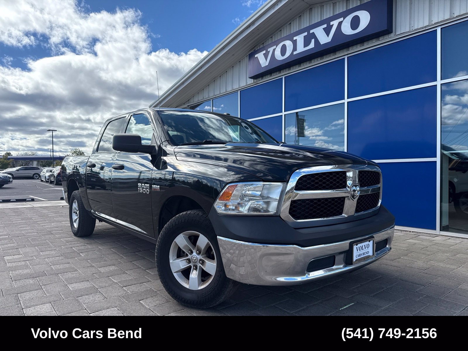 Used 2017 RAM 1500 ST w/ SXT Appearance Group AWD/4WD image 1