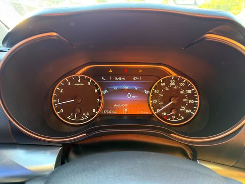 Used 2016 Nissan Maxima SR FWD image 23
