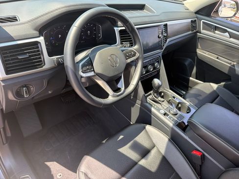 Certified 2023 Volkswagen Atlas SE AWD/4WD image 8
