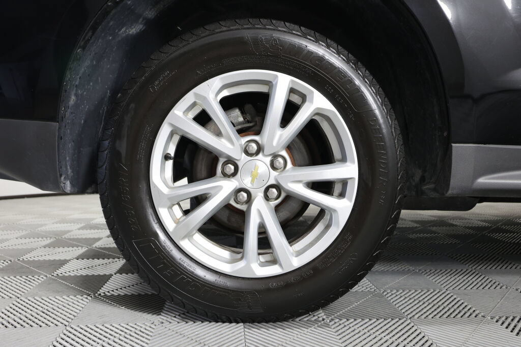 Used 2017 Chevrolet Equinox LT w/ Convenience Package FWD image 7