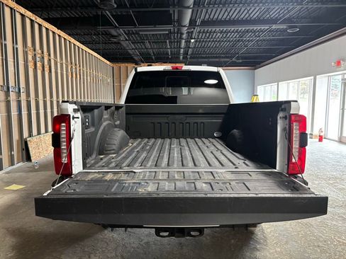 Used 2024 Ford F250 Lariat image 6