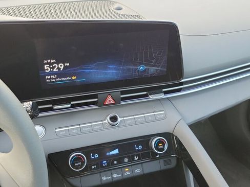 Used 2024 Hyundai Elantra Blue FWD image 25