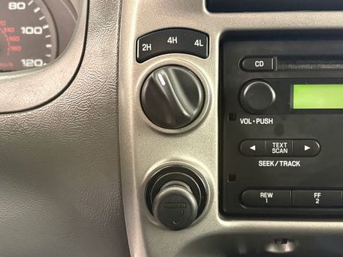 Used 2011 Ford Ranger XLT image 31