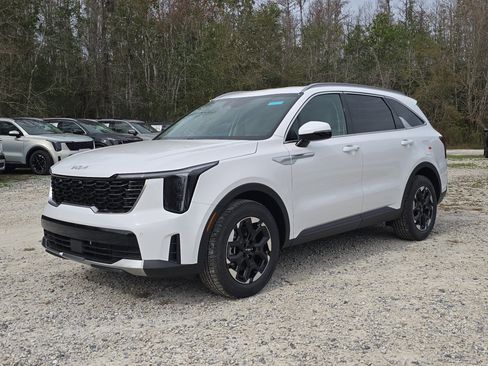 New 2026 Kia Sorento S image 4