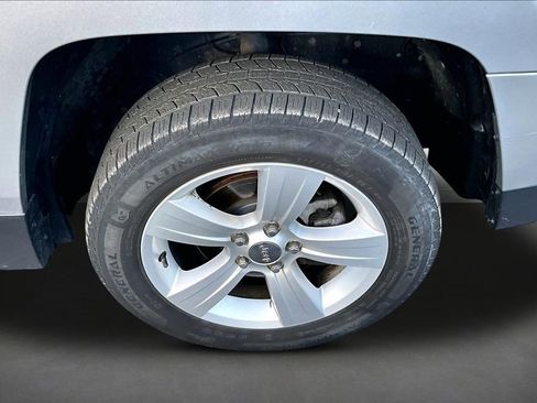 Used 2015 Jeep Patriot Limited w/ Sun/Sound Group AWD/4WD image 30