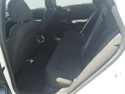 Used 2024 Chevrolet Malibu LT FWD image 9