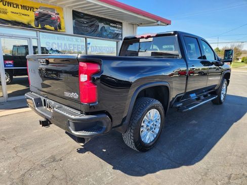 Used 2020 Chevrolet Silverado 2500 High Country w/ Z71 Off-Road Package image 3
