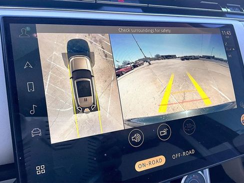 Used 2023 Land Rover Range Rover Autobiography image 23