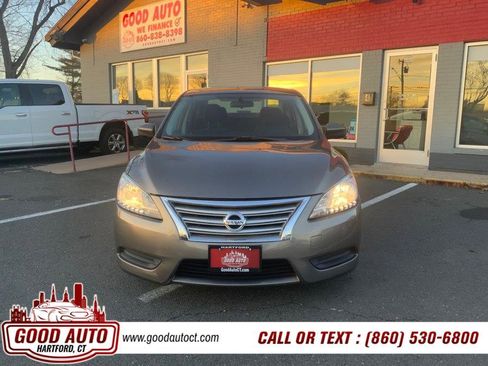 Used 2015 Nissan Sentra SV image 2