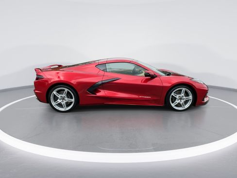 Used 2023 Chevrolet Corvette Stingray Premium Cpe w/ Z51 Performance Package image 9