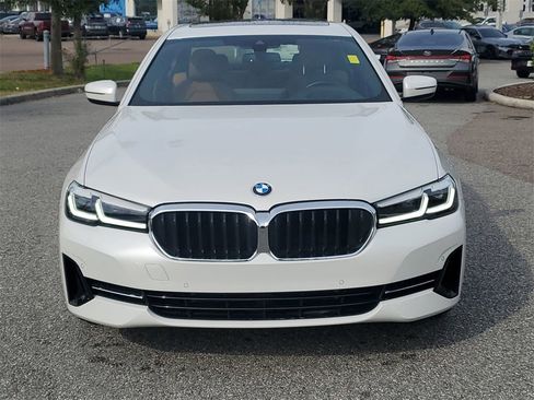 Used 2023 BMW 530i w/ Premium Package image 10