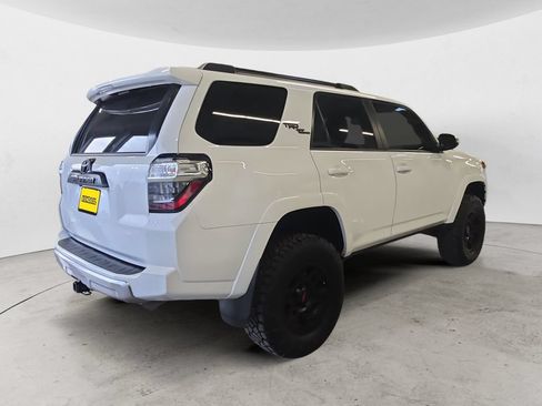 Used 2022 Toyota 4Runner TRD Off-Road Premium AWD/4WD image 5