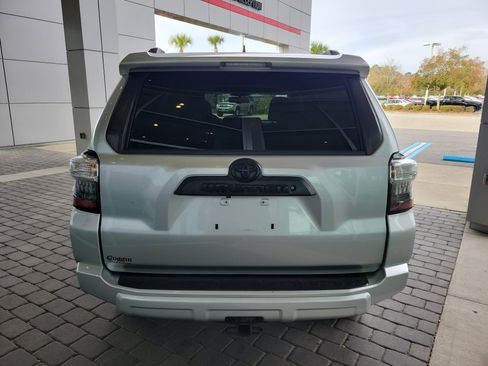 Used 2018 Toyota 4Runner TRD Off-Road Premium image 5