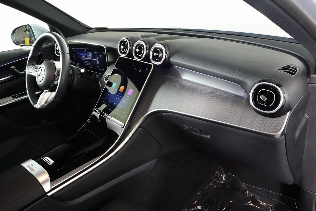 Certified 2026 Mercedes-Benz GLC 300 image 9