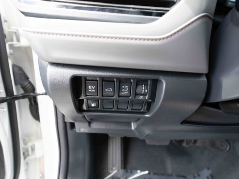 Used 2025 Subaru Forester Sport AWD/4WD image 11