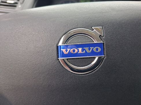 Used 2011 Volvo C30 FWD image 11