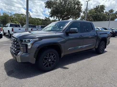 Used 2025 Toyota Tundra Platinum image 5