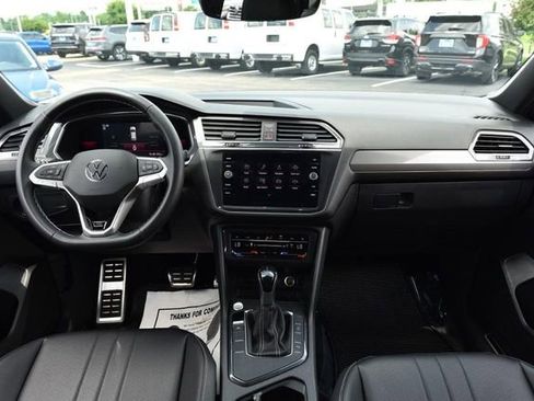 Certified 2023 Volkswagen Tiguan SE R-Line FWD image 7