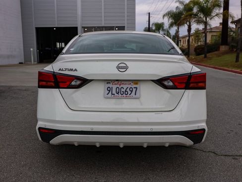 Used 2024 Nissan Altima 2.5 S image 5