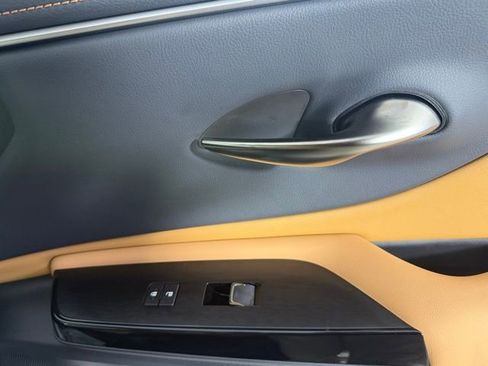 New 2025 Lexus ES 350 w/ Premium Package image 35