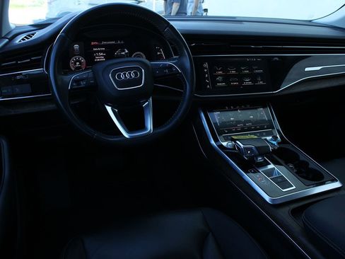 Used 2020 Audi Q8 Premium w/ Black Optic Package image 15