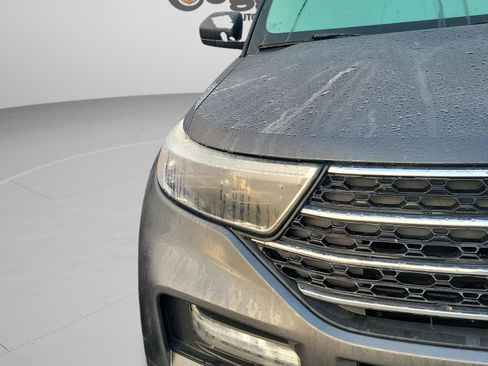 Used 2020 Ford Explorer XLT w/ Equipment Group 202A image 17