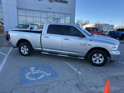 Used 2017 RAM 1500 Classic SLT image 38