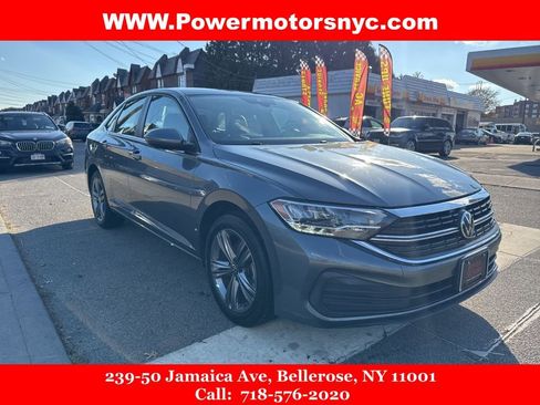 Used 2022 Volkswagen Jetta SE image 7