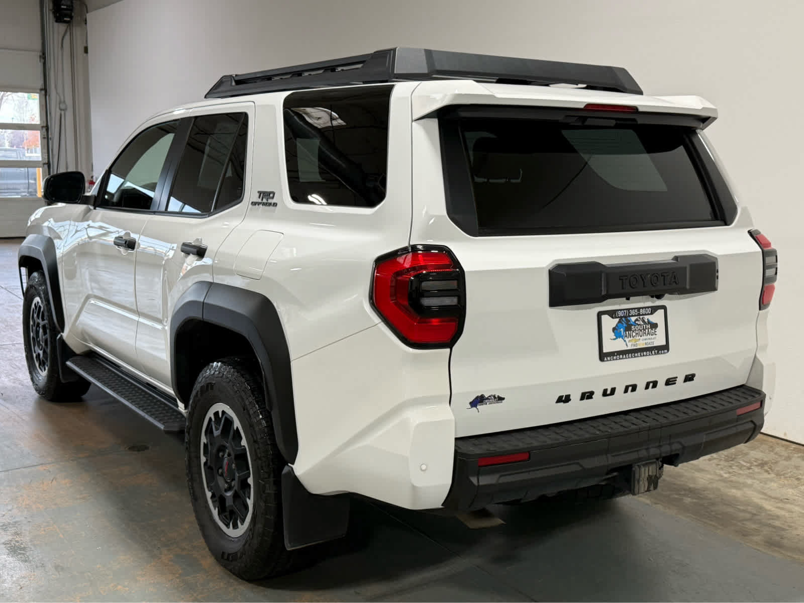 Used 2025 Toyota 4Runner TRD Off-Road Premium AWD/4WD image 3