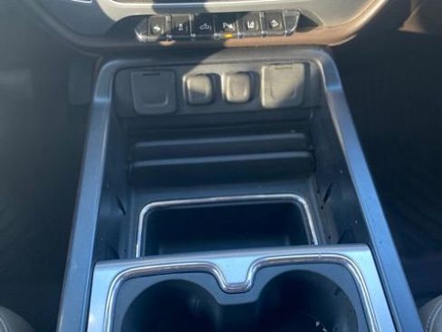 Used 2014 GMC Sierra 1500 SLT w/ SLT Crew Cab Value Package image 24