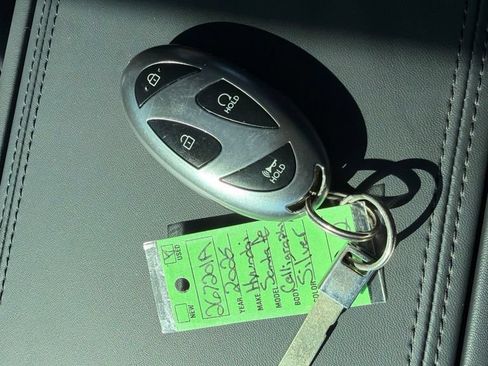 Used 2025 Hyundai Santa Fe Calligraphy AWD/4WD image 19