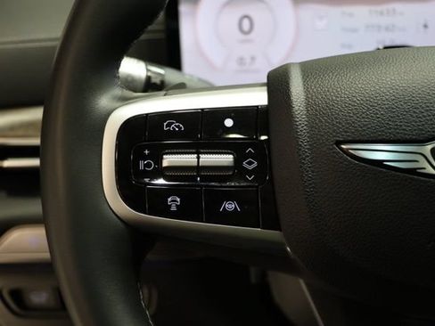 Used 2025 Genesis GV80 3.5T Advanced AWD/4WD image 22