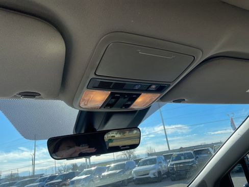 Used 2018 Honda Odyssey Elite image 27