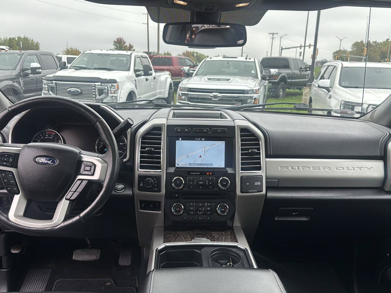 Used 2017 Ford F250 Lariat w/ Lariat Ultimate Package AWD/4WD image 24