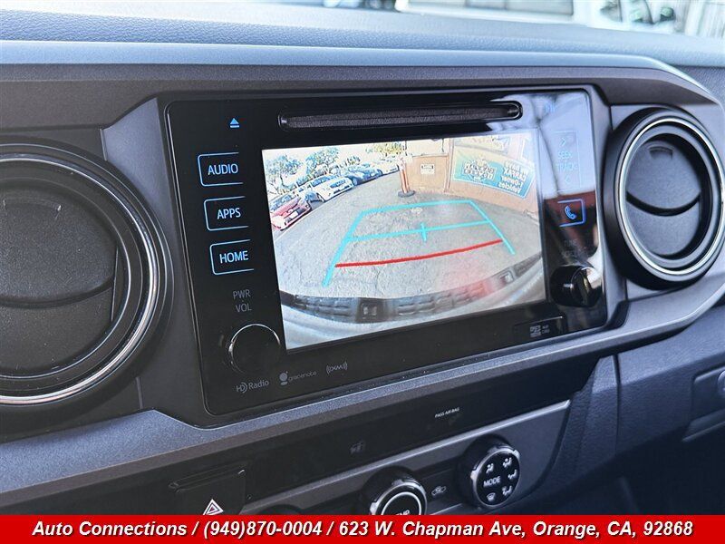 Used 2018 Toyota Tacoma TRD Off-Road w/ Technology Package AWD/4WD image 19