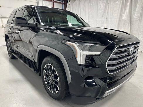 Used 2025 Toyota Sequoia Limited image 1