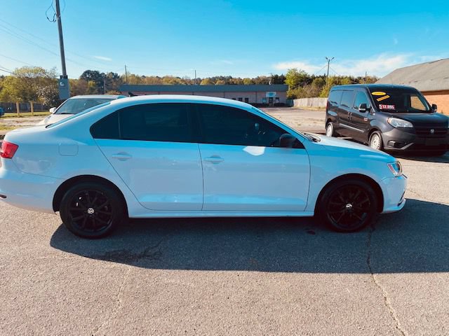 Used 2015 Volkswagen Jetta SE FWD image 5
