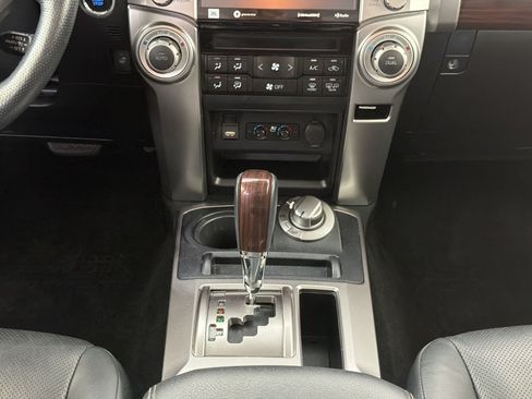 Used 2024 Toyota 4Runner Limited AWD/4WD image 17