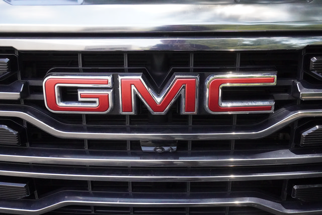Used 2024 GMC Sierra 1500 AT4 w/ Technology Package AWD/4WD image 43